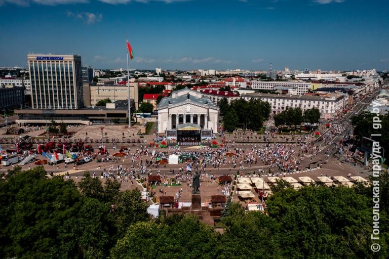 Гомельщина отпраздновала День Независимости Беларуси Гомельщина отпраздновала День Независимости Беларуси